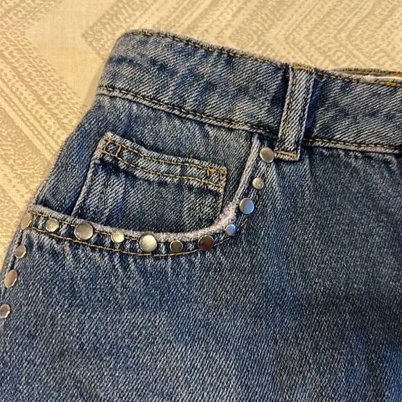Zara Girls Denim Skirt with Silver Grommets - Size 11/12 - Picture 2 of 6